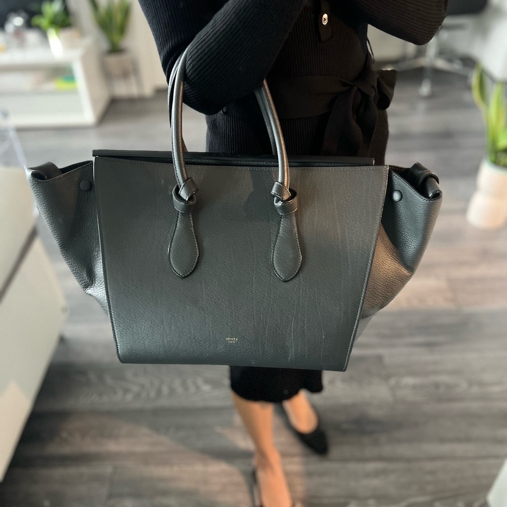 [Authentic] CELINE | TIE KNOT LEATHER TOTE-BAG - Picture 3 of 13